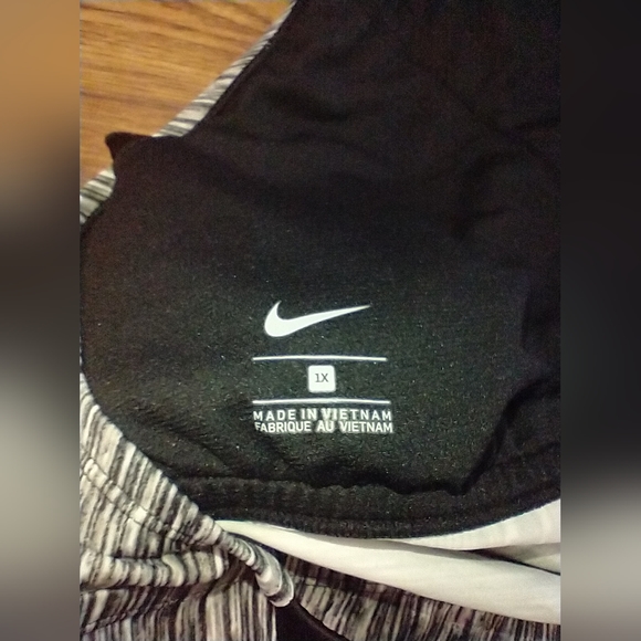 Nike Crossback Athletic Shirt 1X - Picture 5 of 5